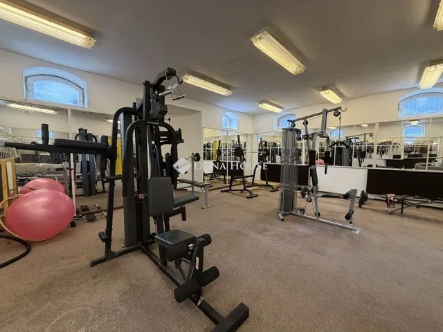 Eladó ház Budapest III. kerület 300 nm