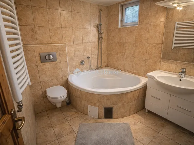 Eladó ház Szigetmonostor 75 nm