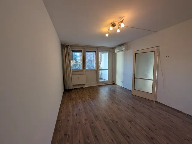 Eladó lakás Budapest III. kerület, Békásmegyer 52 nm