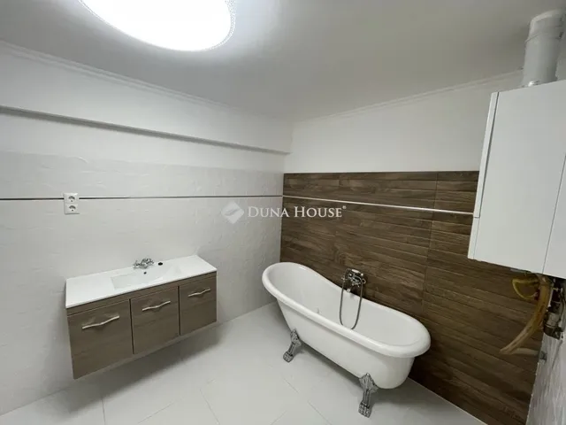 Eladó lakás Budapest IV. kerület 131 nm