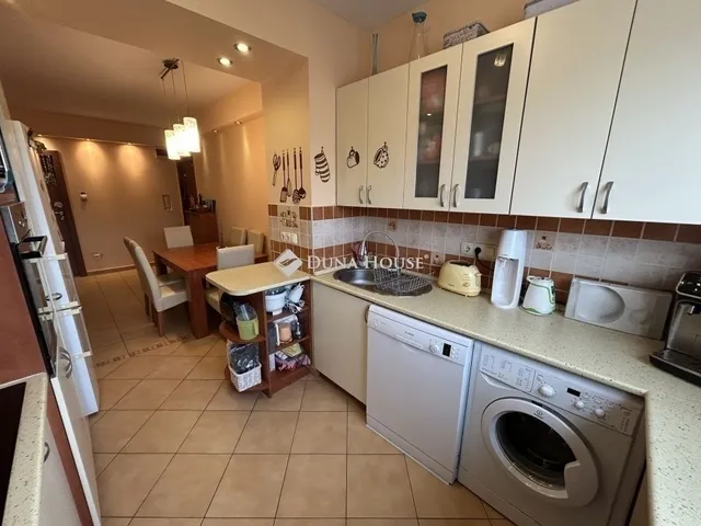 Eladó lakás Budapest III. kerület 74 nm