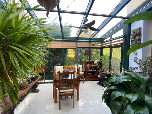 Eladó ház Budapest XVI. kerület, Villa 250 nm