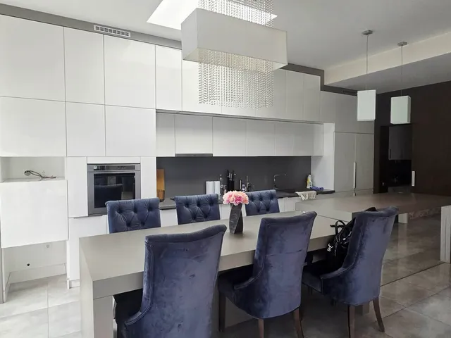 Eladó ház Fót 149 nm