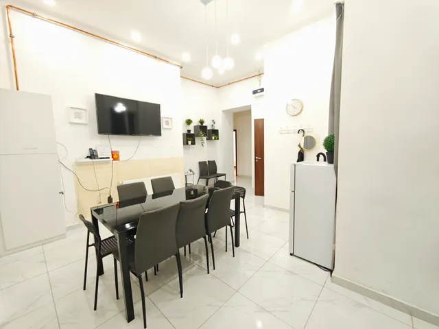 Eladó lakás Budapest VII. kerület, Rákóczi út 76 nm