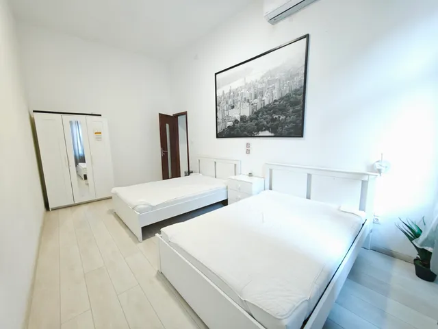 Eladó lakás Budapest VII. kerület, Rákóczi út 76 nm