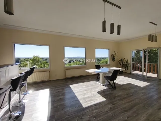 Eladó ház Szentendre 156 nm