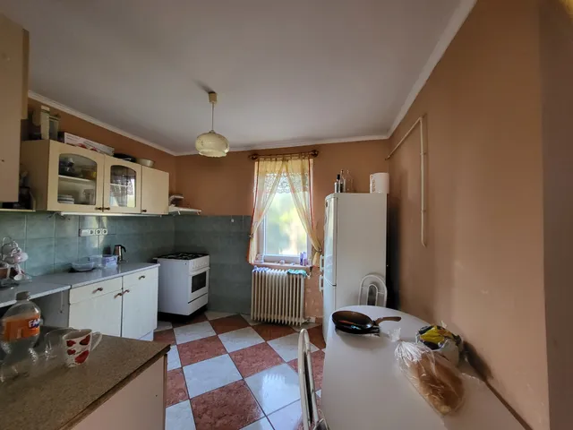 Eladó ház Bakonycsernye, Ady Endre utca 91 nm