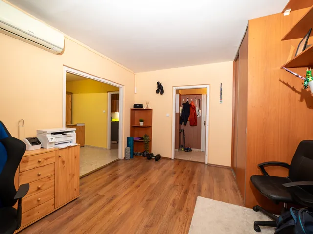 Eladó lakás Budapest IV. kerület, Virág 71 nm