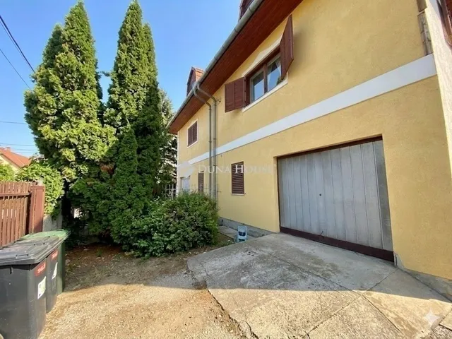 Eladó ház Budapest XVI. kerület 222 nm