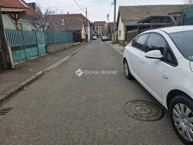 Eladó ház Budapest XV. kerület 30 nm