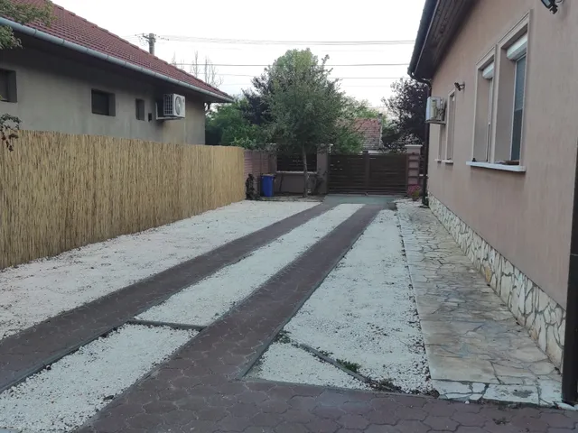 Eladó ház Cegléd, Öreghegyi út 35 263 nm