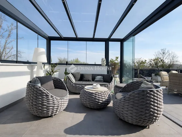 Eladó lakás Budapest XV. kerület 167 nm