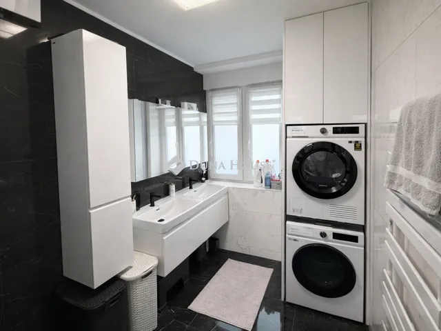 Eladó lakás Budapest XV. kerület 167 nm