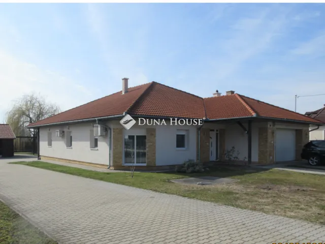 Eladó ház Délegyháza 151 nm