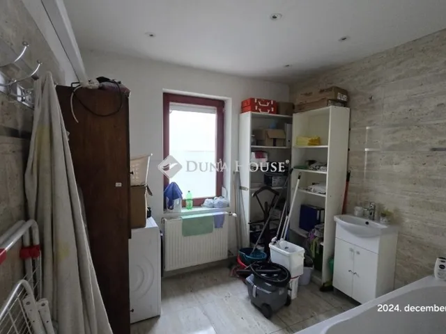 Eladó ház Budapest XVIII. kerület 260 nm