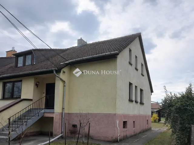 Eladó ház Budapest XVIII. kerület 207 nm