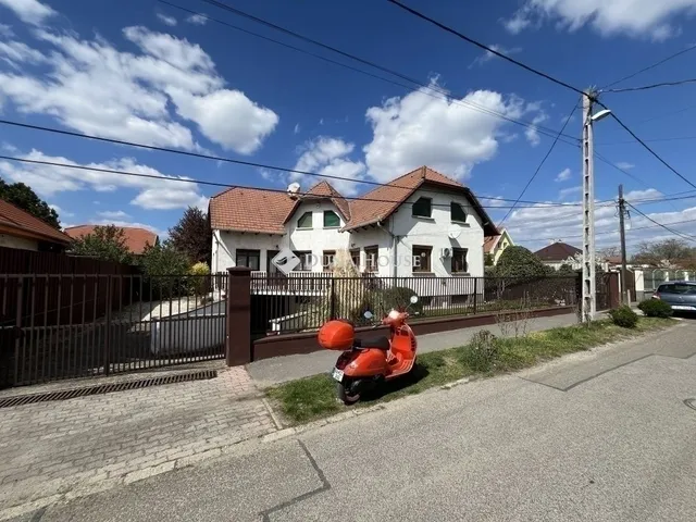 Eladó ház Budapest XVIII. kerület 190 nm