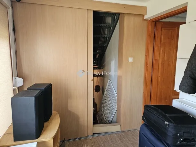 Eladó nyaraló Pócsmegyer 56 nm