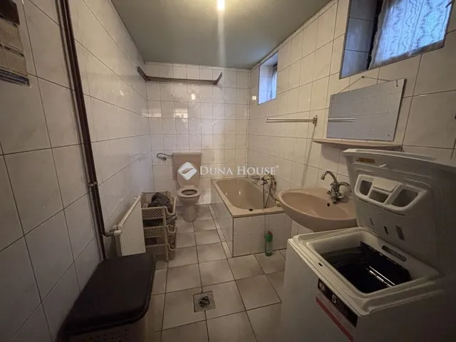 Eladó ház Pócsmegyer 60 nm