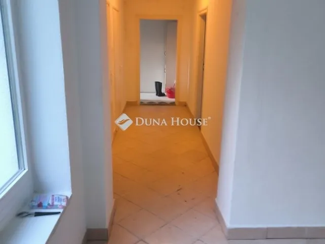 Eladó ház Leányfalu 237 nm