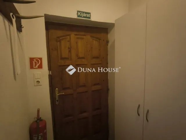 Eladó ház Leányfalu 237 nm