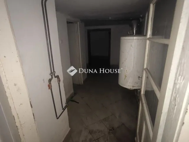 Eladó ház Leányfalu 237 nm