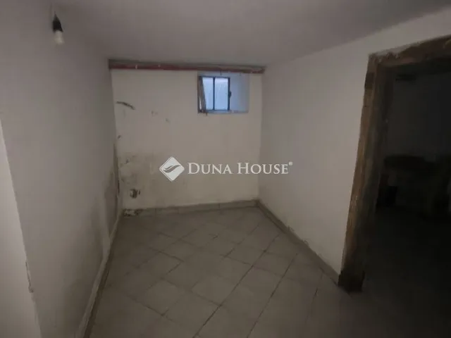 Eladó ház Leányfalu 237 nm