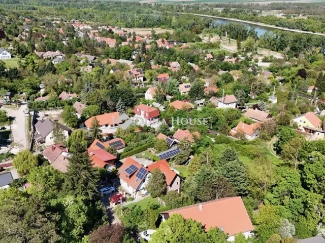 Eladó ház Leányfalu 175 nm