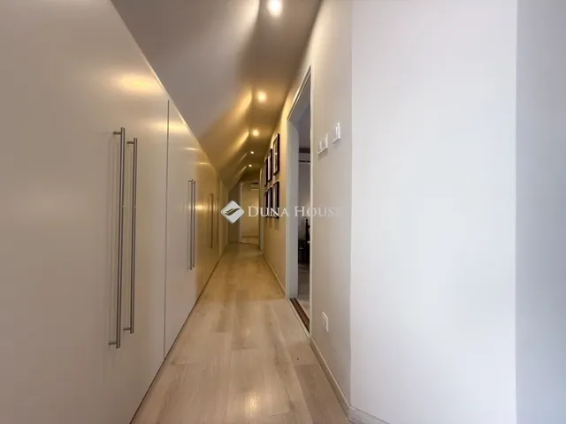 Eladó ház Szentendre 200 nm
