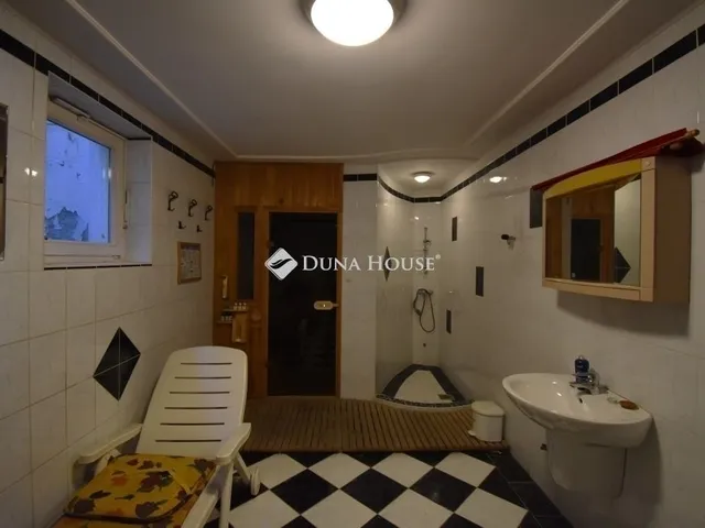 Eladó ház Csömör 462 nm