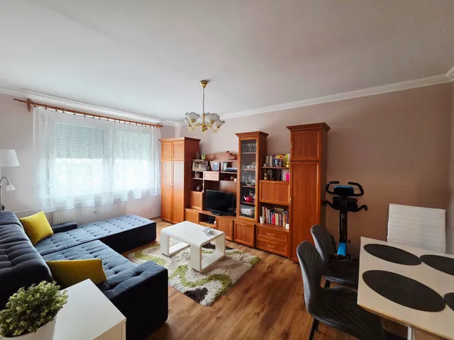 Eladó lakás Budapest XV. kerület, Újpalota 35 nm