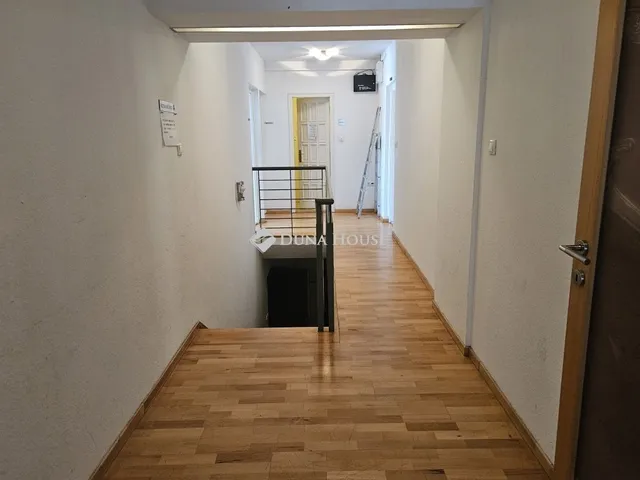 Kiadó ház Szentendre 328 nm