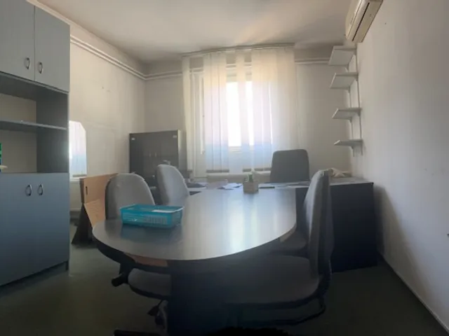 Eladó kereskedelmi és ipari ingatlan Budapest X. kerület, Újhegy 800 nm