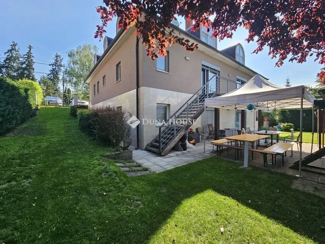 Eladó ház Szentendre 328 nm
