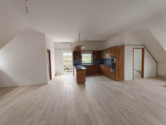 Eladó lakás Budapest XV. kerület, Rákospalota 102 nm