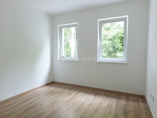 Eladó lakás Budapest XV. kerület 131 nm