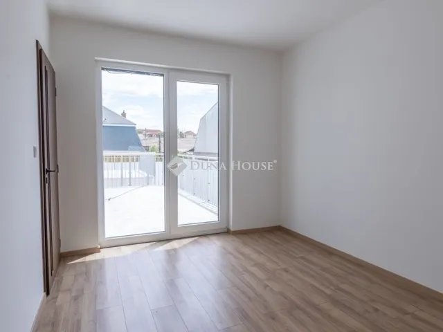 Eladó lakás Budapest XV. kerület 131 nm