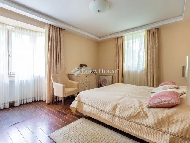 Eladó ház Leányfalu 466 nm