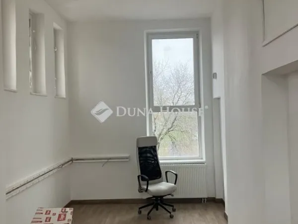 Eladó kereskedelmi és ipari ingatlan Budapest X. kerület 85 nm