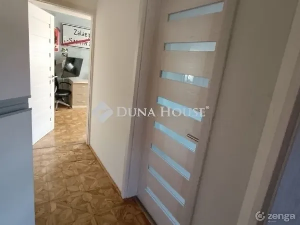 Eladó ház Budapest XV. kerület 350 nm