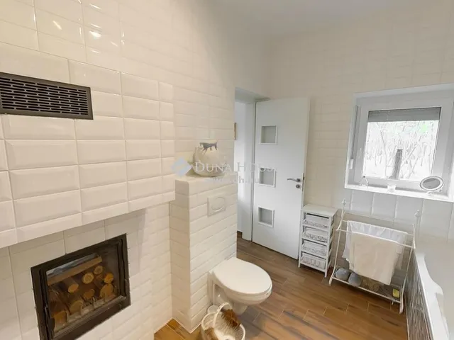 Eladó ház Lajosmizse 400 nm