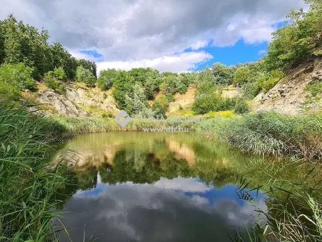 Eladó telek Kazár 284743 nm