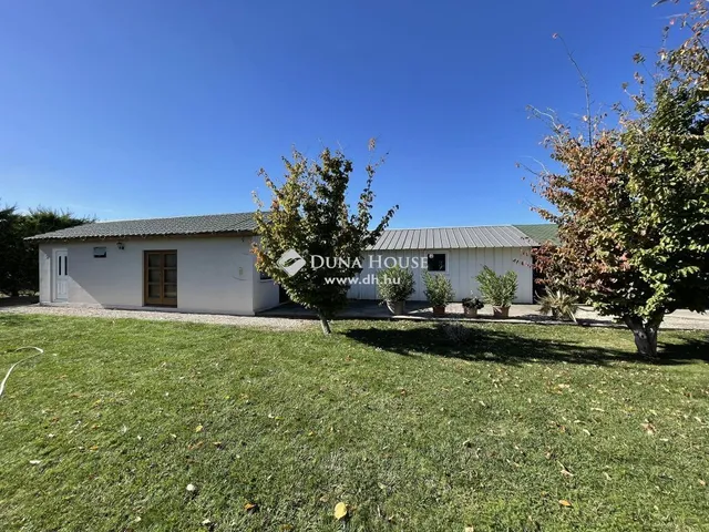 Eladó ház Harta 136 nm