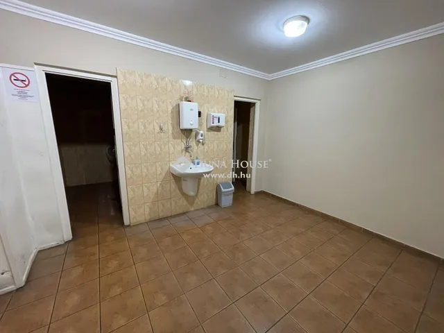 Eladó kereskedelmi és ipari ingatlan Kisszállás 768 nm