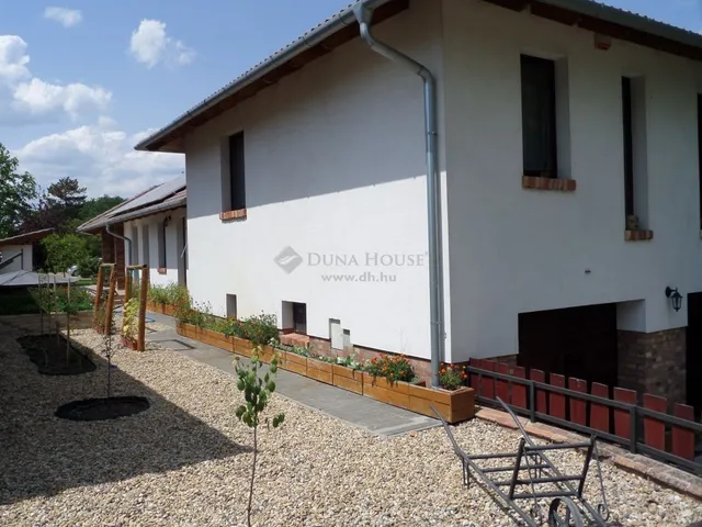Eladó ház Helvécia 140 nm