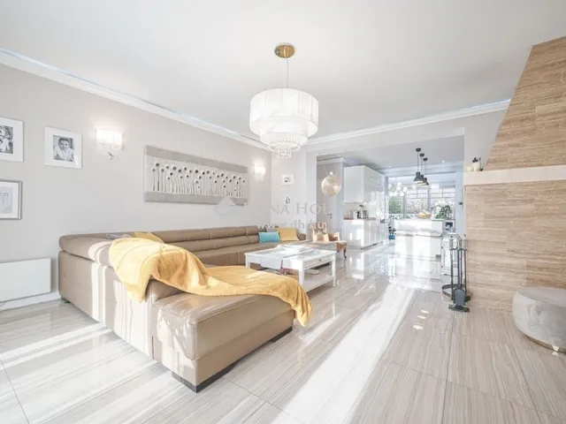 Eladó ház Lajosmizse 253 nm