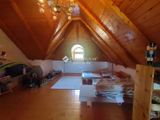 Eladó ház Fülöpháza 297 nm