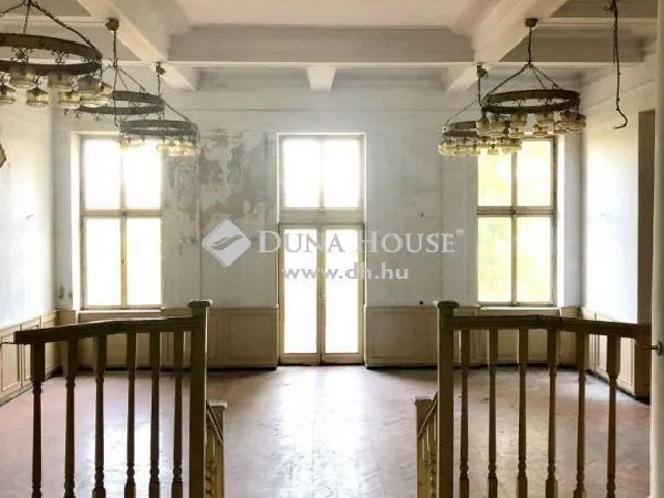 Eladó ház Budapest XXII. kerület 2700 nm