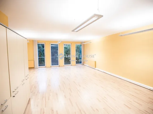 Eladó kereskedelmi és ipari ingatlan Budapest II. kerület 1050 nm