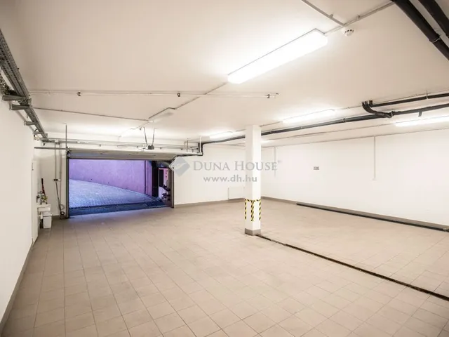 Eladó kereskedelmi és ipari ingatlan Budapest II. kerület 1050 nm